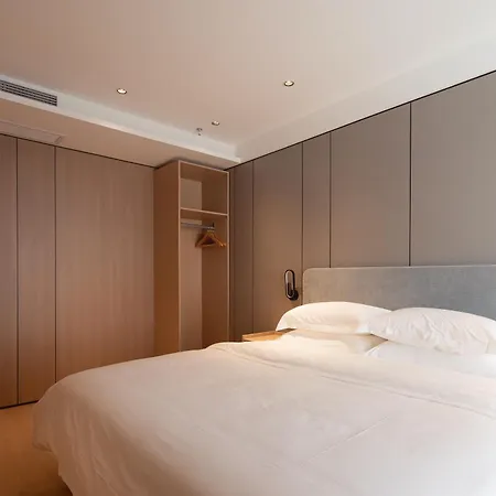 Dayin Garden Hotel -Near People'S Square & Nanjing Road-Large Social Area -Bar -Cafe -Gym -Free Laundry Luggage Storage -24H Front Desk-English Service Shanghai Exterior photo