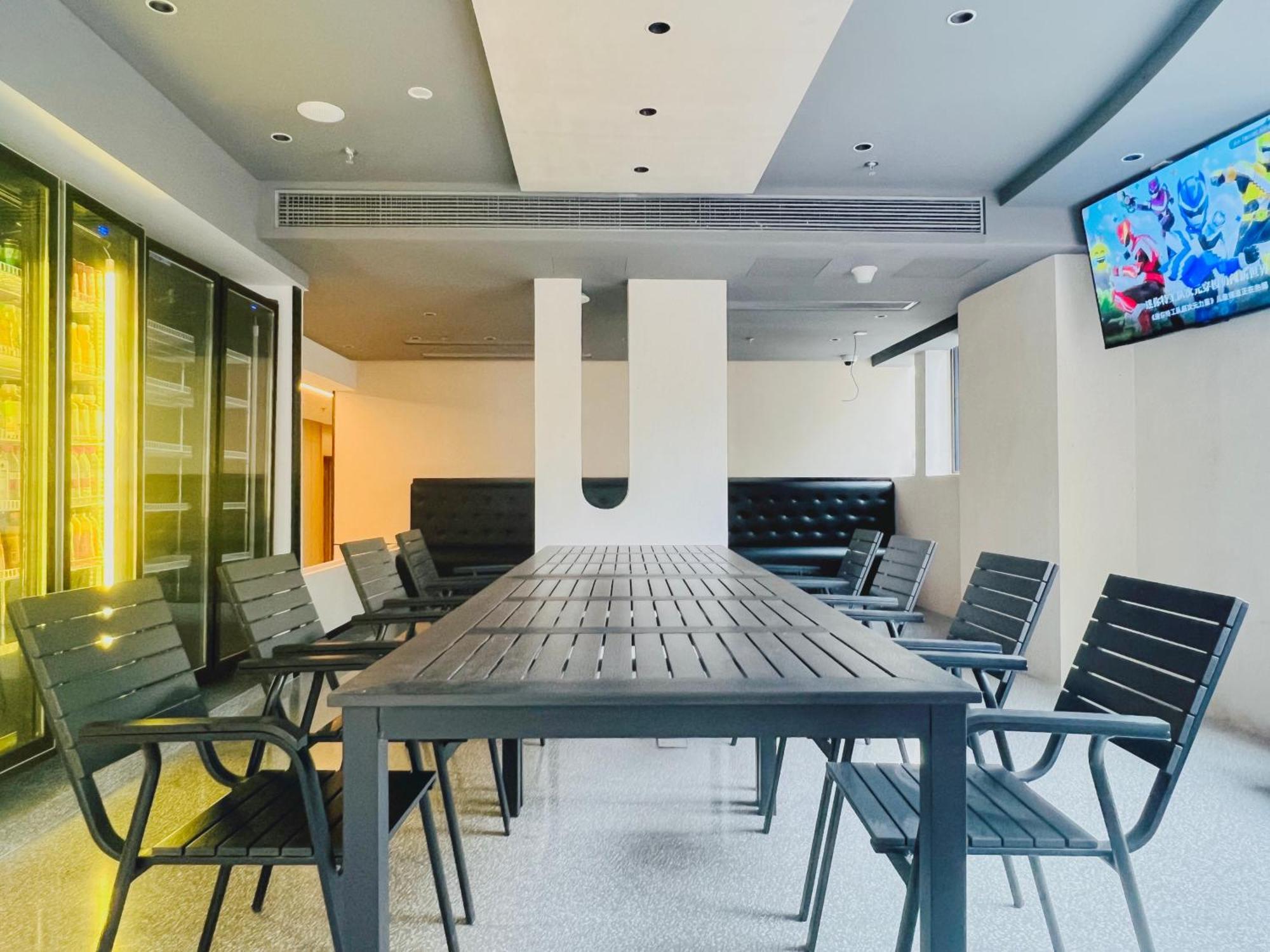 Dayin Garden -near People's Square & Nanjing Road-large Social Area -bar -cafe -gym -free Laundry Luggage Storage -24h Front Desk-english Service 3* 上海市