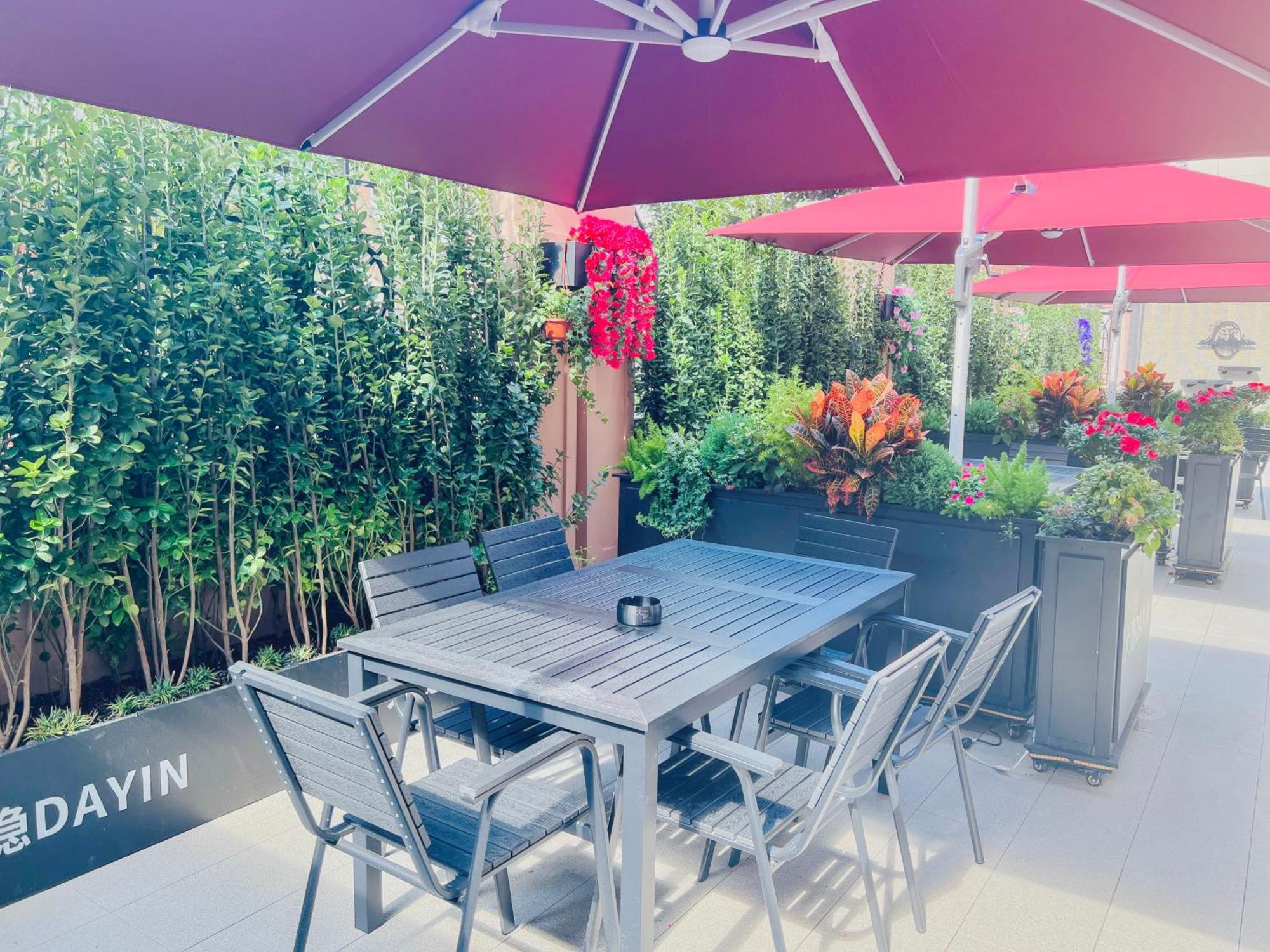 Dayin Garden -near People's Square & Nanjing Road-large Social Area -bar -cafe -gym -free Laundry Luggage Storage -24h Front Desk-english Service Hotel 3*