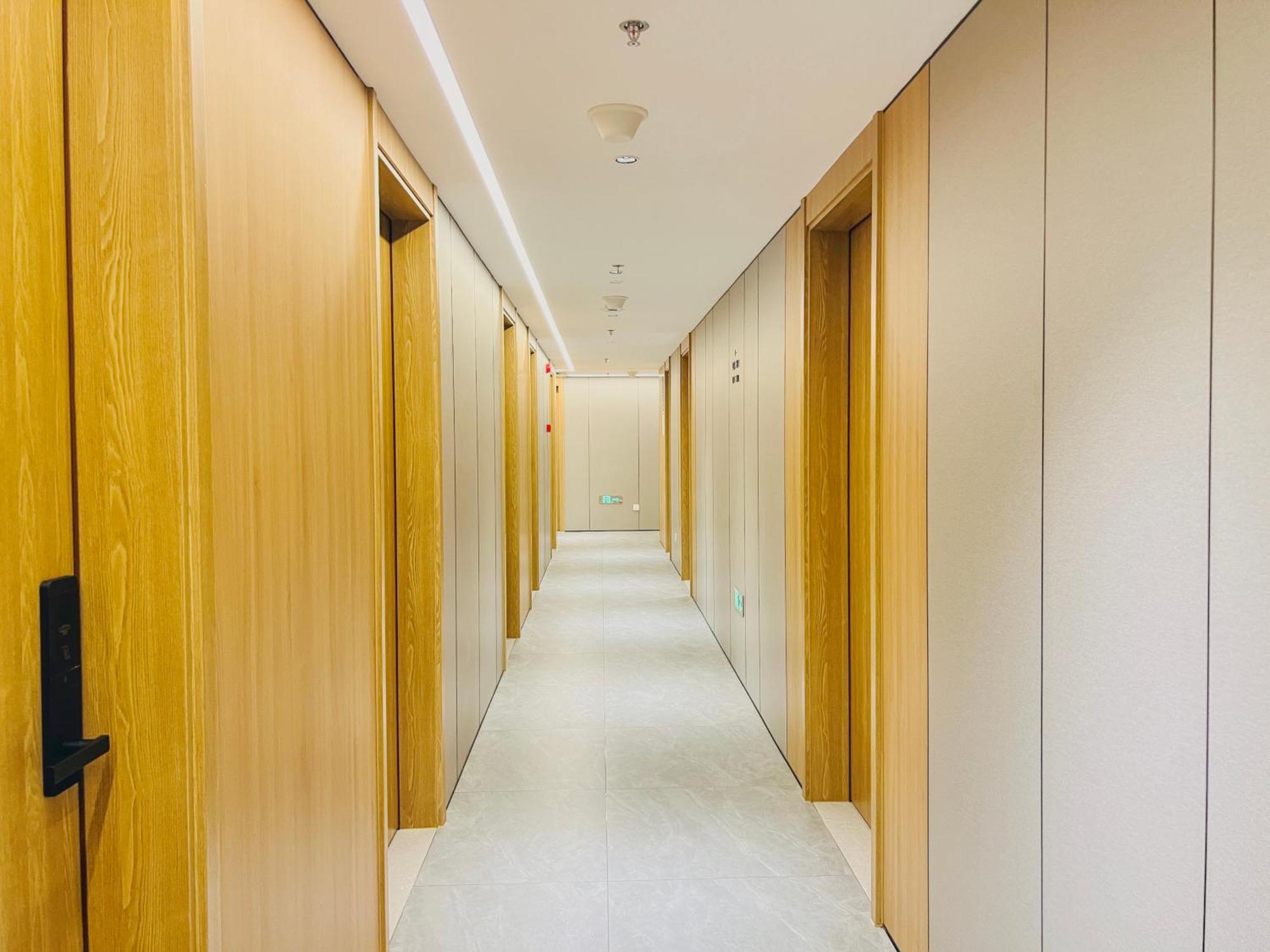 Dayin Garden -near People's Square & Nanjing Road-large Social Area -bar -cafe -gym -free Laundry Luggage Storage -24h Front Desk-english Service 上海市