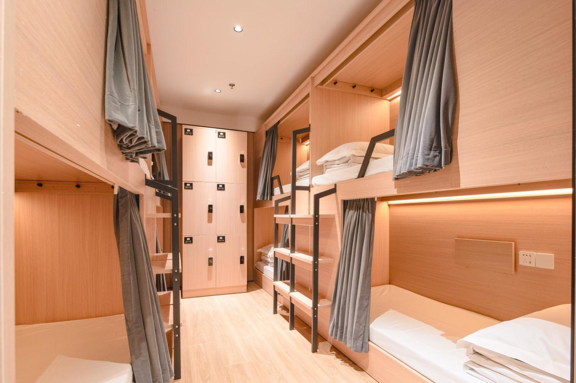 Dayin Garden -near People's Square & Nanjing Road-large Social Area -bar -cafe -gym -free Laundry Luggage Storage -24h Front Desk-english Service 3* Shanghai