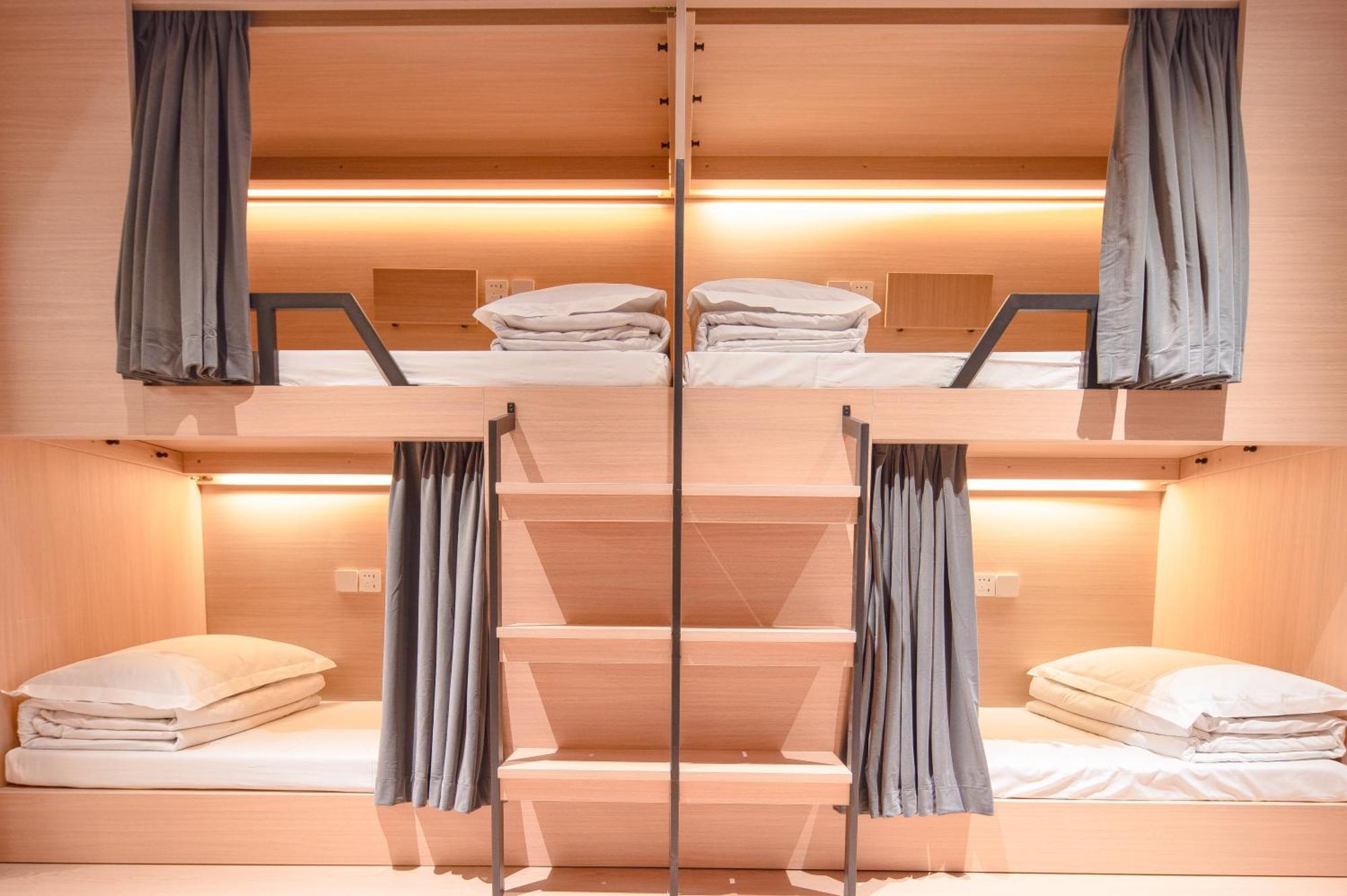 Hotel Dayin Garden -near People's Square & Nanjing Road-large Social Area -bar -cafe -gym -free Laundry Luggage Storage -24h Front Desk-english Service