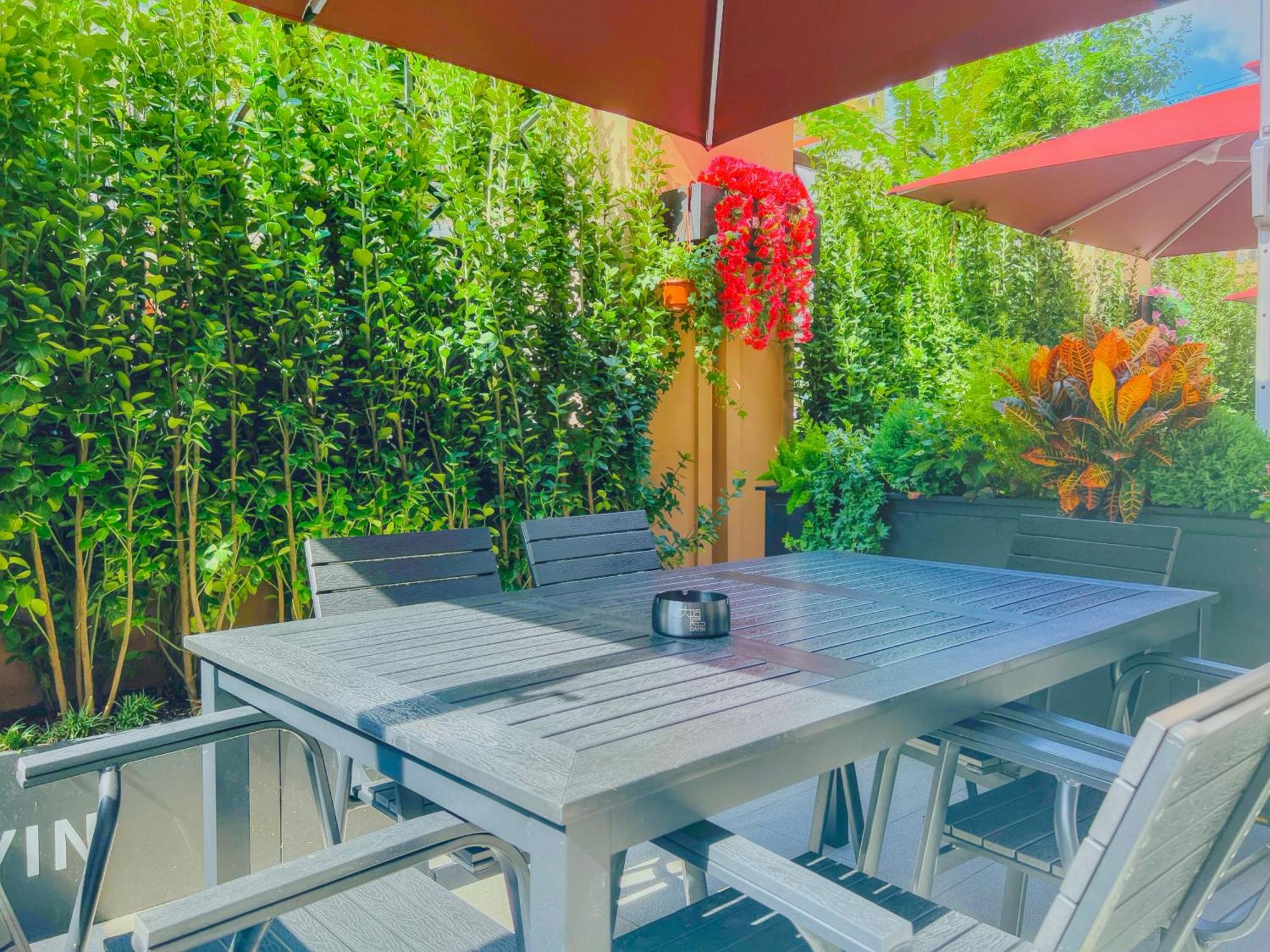 酒店 Dayin Garden -people's Square & Nanjing Road-large Social Area -bar -cafe -gym -free Laundry Luggage Storage -24h Front Desk-english Service 3*
