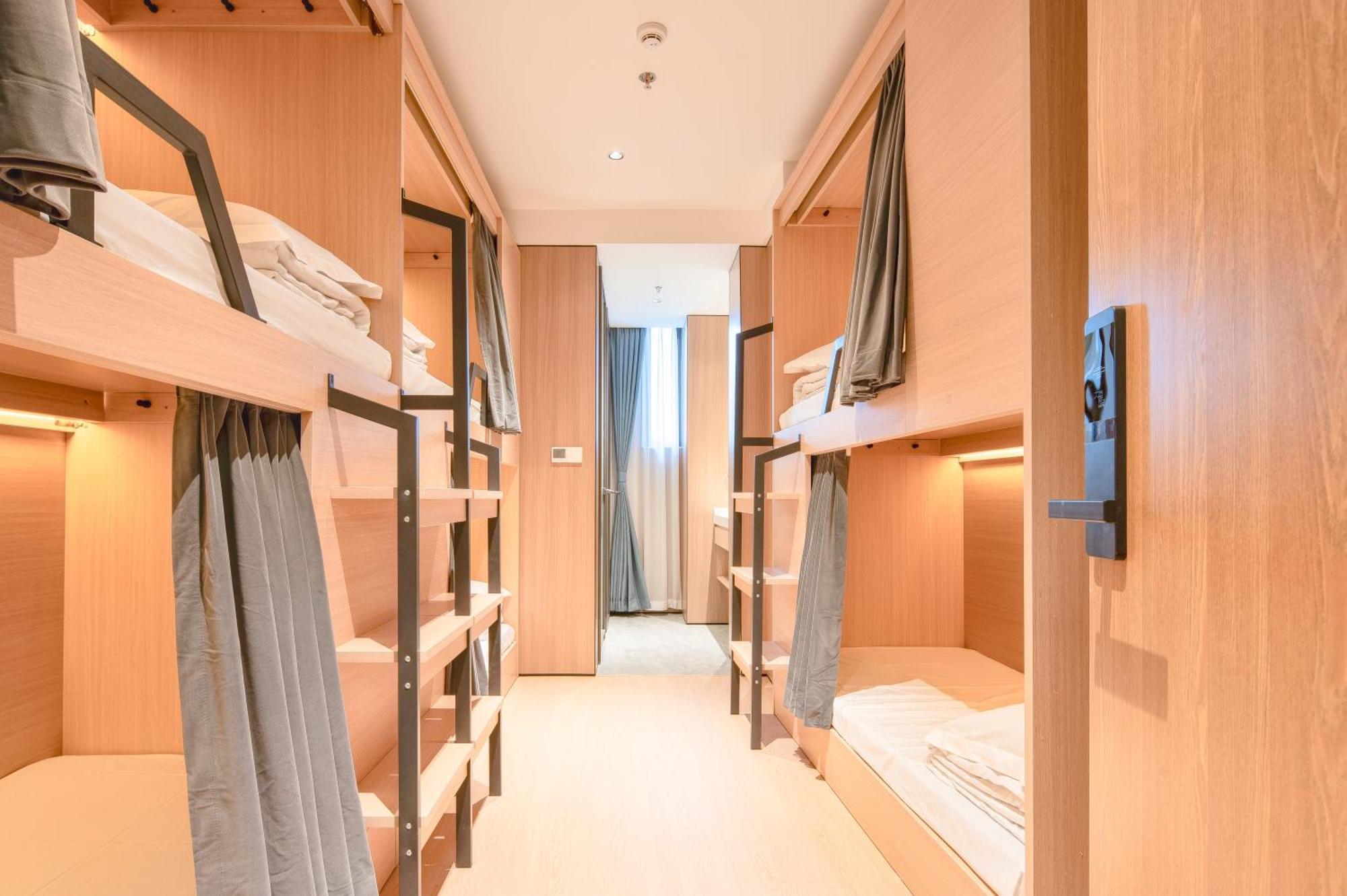 Dayin Garden -people's Square & Nanjing Road-large Social Area -bar -cafe -gym -free Laundry Luggage Storage -24h Front Desk-english Service 3* 上海